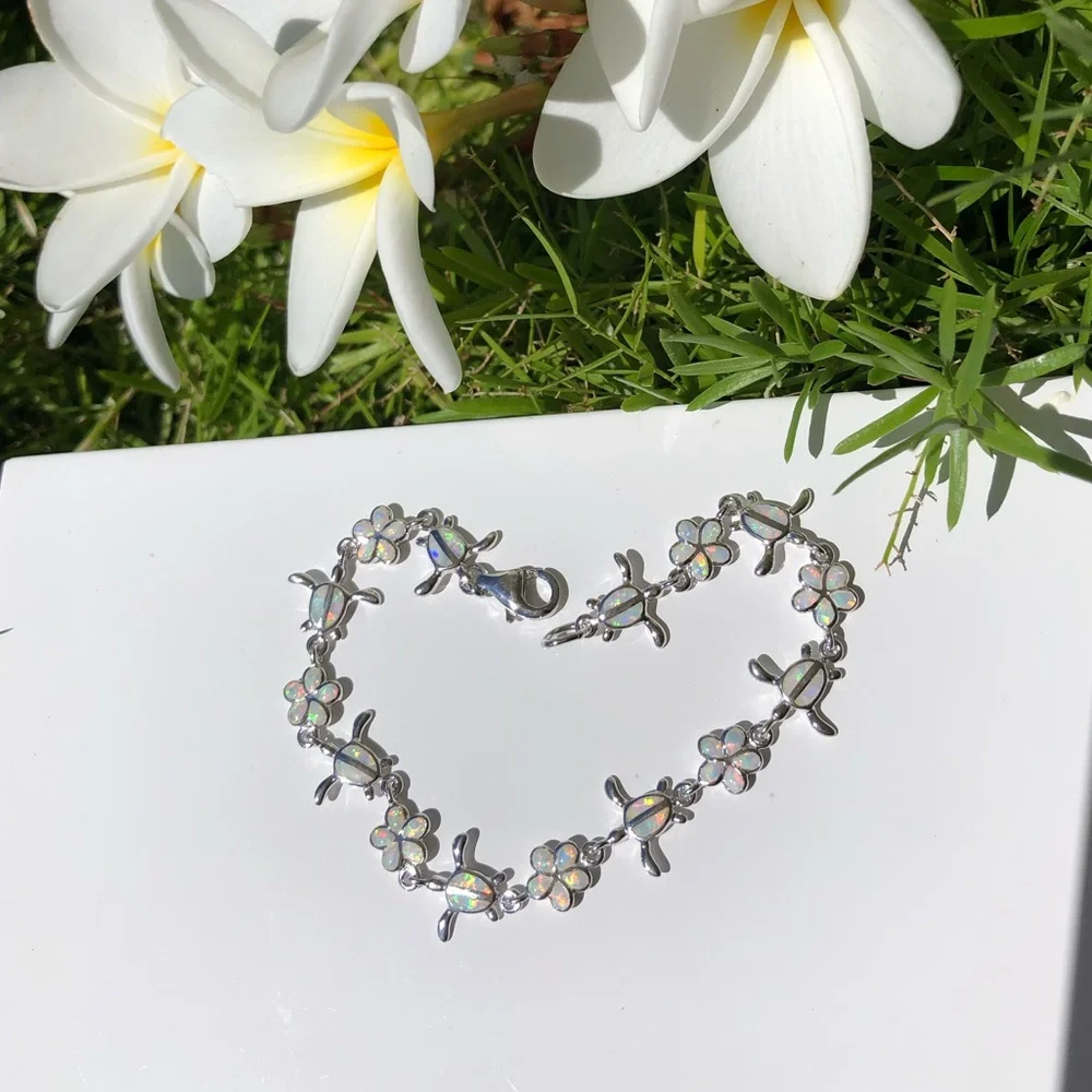 925 Sterling Silver white Opal Plumeria 🌸and Turtle 🐢  with 14kw gold overlay